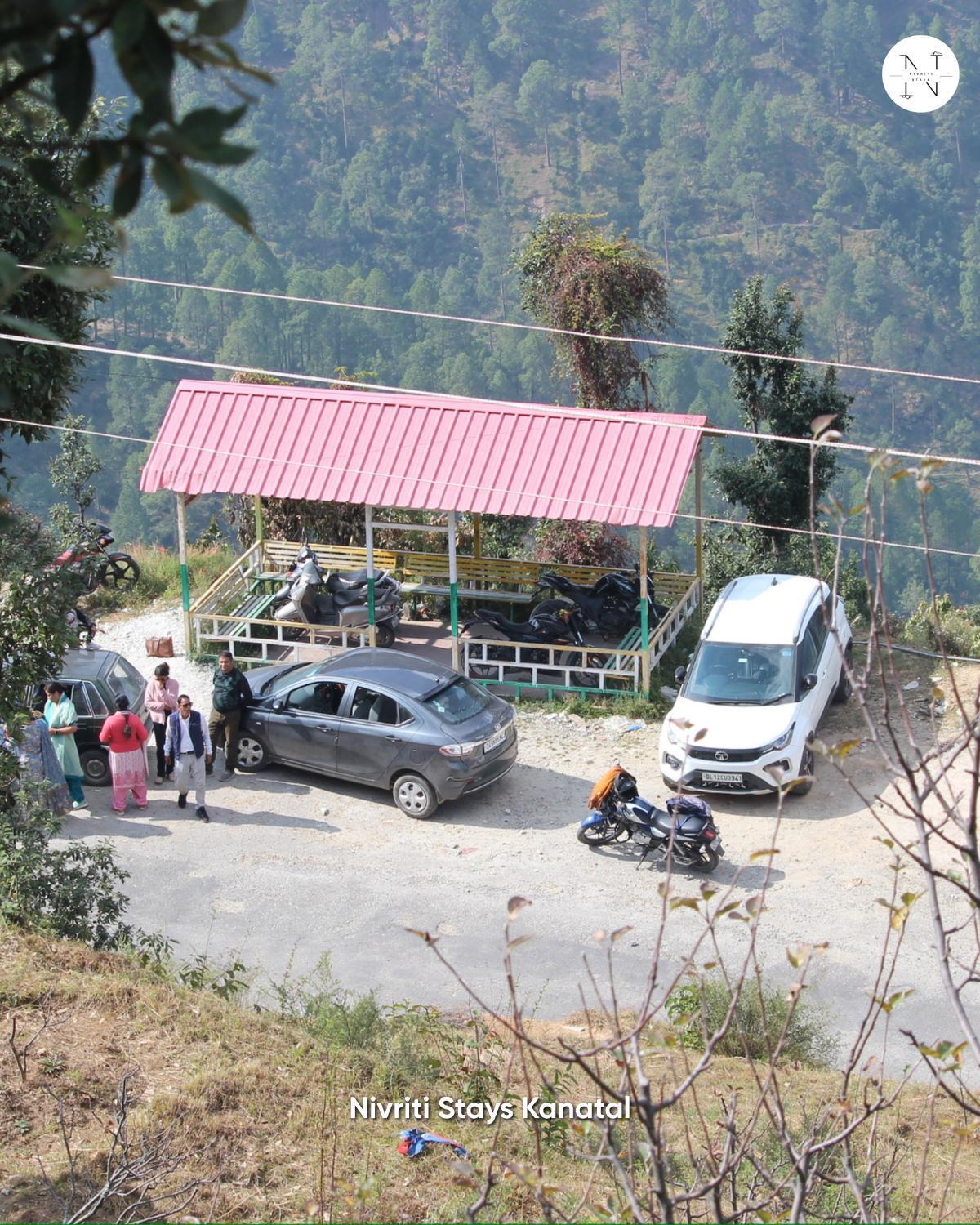 Nivriti Stays Kanatal Exterior photo